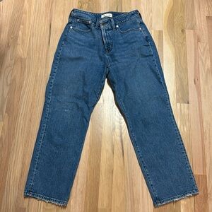 Madewell Curvy Perfect Vintage Straight Jean size 29P EUC
